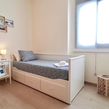 Teodosio Apartment Free Parking & Central Ac Севиля Екстериор снимка