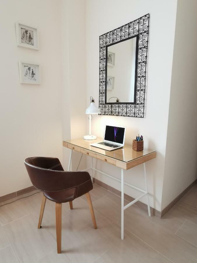 Teodosio Apartment Free Parking & Central Ac Севиля Екстериор снимка
